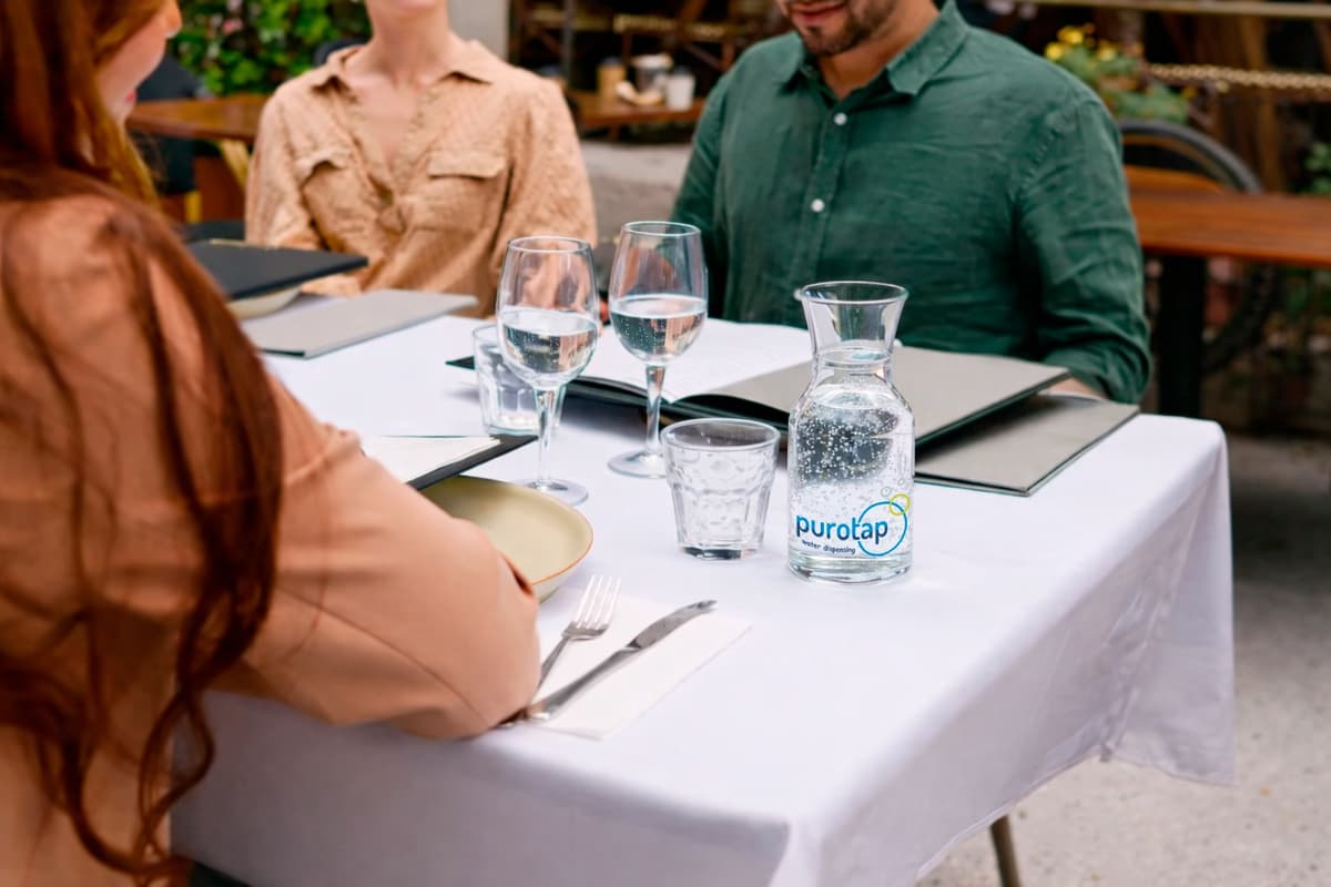 Why Sparkling Water Elevates the Restaurant Experience